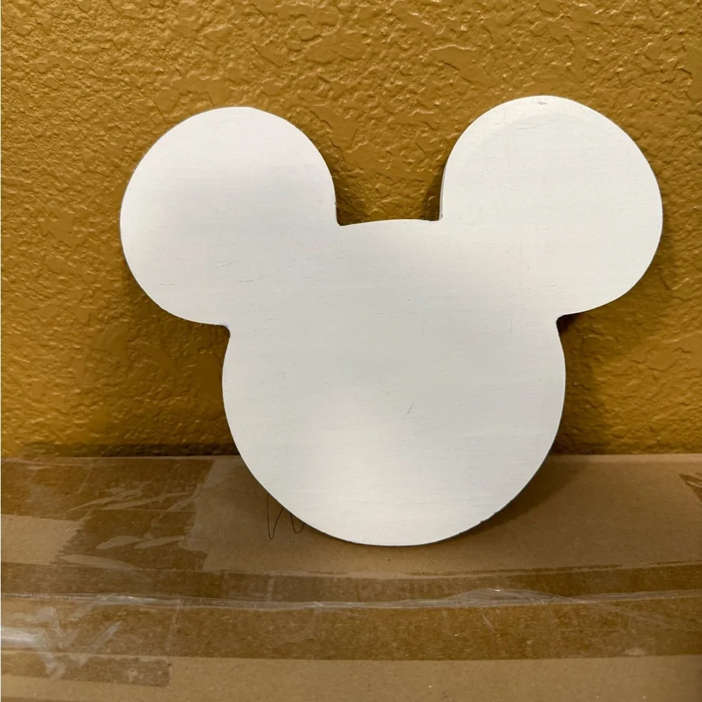 New In Box White Mickey-Style Wall Ear Holder